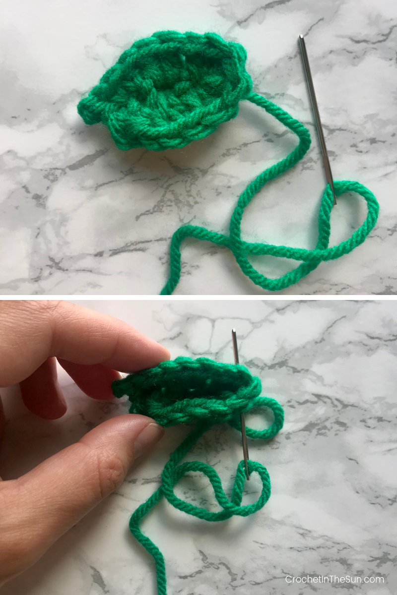 Easy crochet apple pattern: Tip for crochet: Pinch the leaves to make it more realistic. #crochet #crochetinthesun #easycrochet