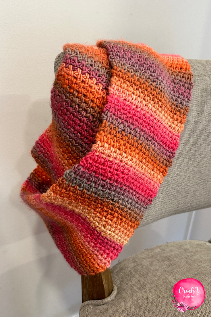 Uluru Sunset scarf pattern is FREE and easy. It's great for beginners with a step by step photo tutorial