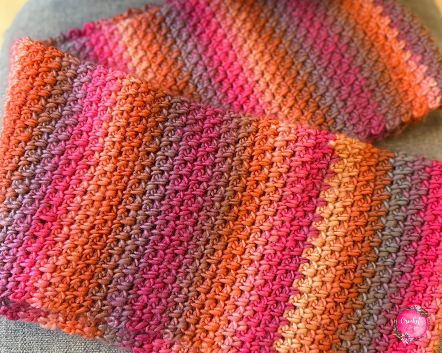 Crochet scarf idea! Learn how to crochet this colorful scarf! This is a free crochet scarf pattern, easy & beginner friendly. Includes step by step photo tutorial